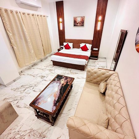 Hotel The Ceremony Kalyān エクステリア 写真